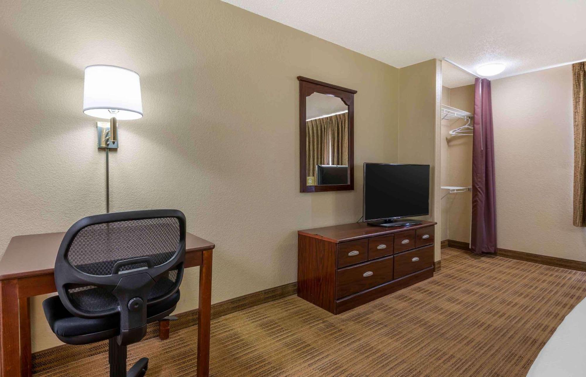 Extended Stay America Suites - Champaign - Urbana Exterior foto